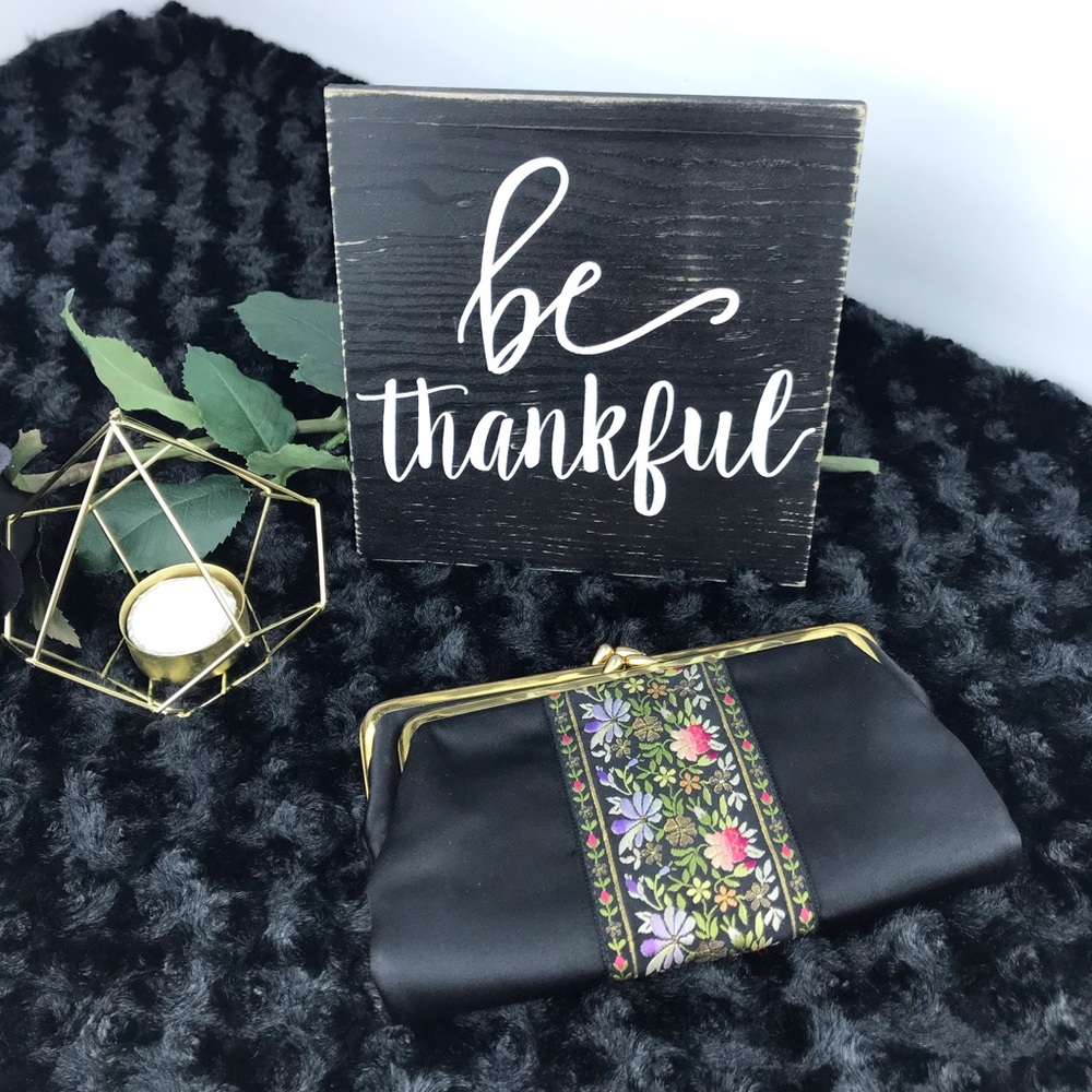 Vintage Floral Clutch